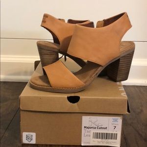 Toms Majorca Cutout Sandal Tan
